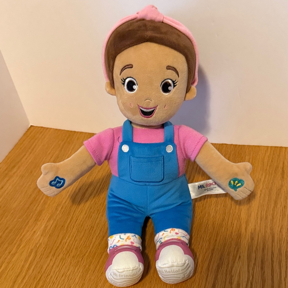 Ms Rachel  Doll